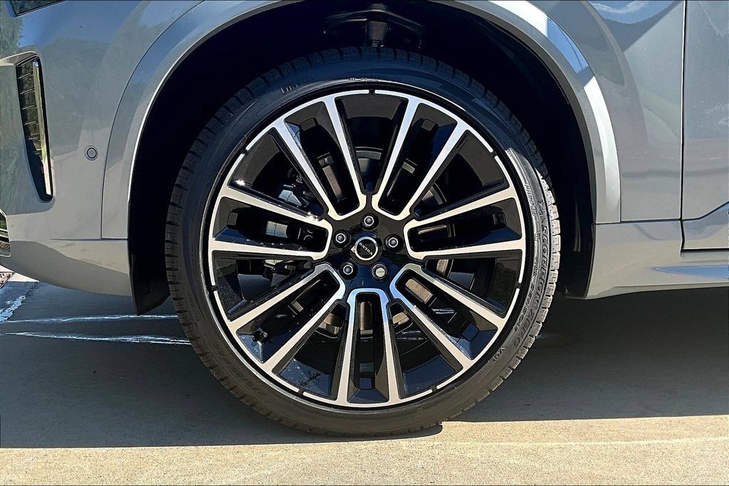 New 2026 Volvo XC90 B5 Ultra w/ Protection Package Premier AWD/4WD image 23
