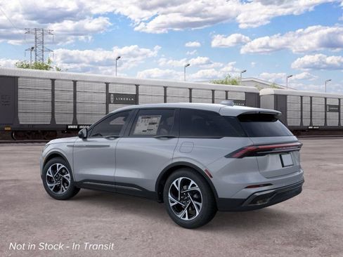 New 2026 Lincoln Nautilus Premier AWD/4WD image 4
