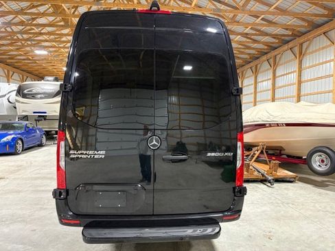 Used 2022 Mercedes-Benz Sprinter 3500 image 5