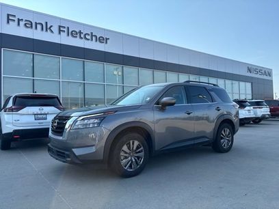 Used 2025 Nissan Pathfinder SV