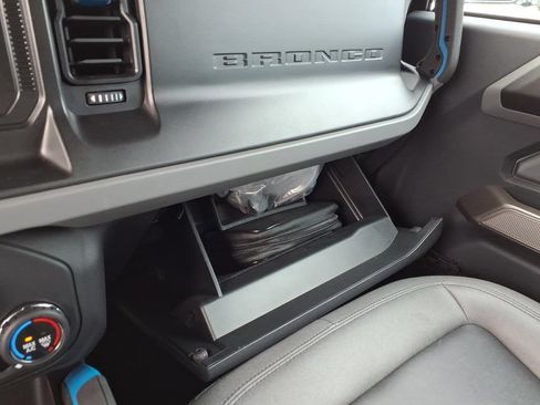 Used 2023 Ford Bronco Black Diamond AWD/4WD image 26
