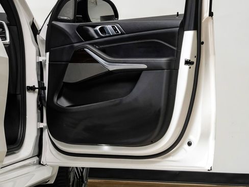 Used 2023 BMW X5 sDrive40i w/ Executive Package image 48