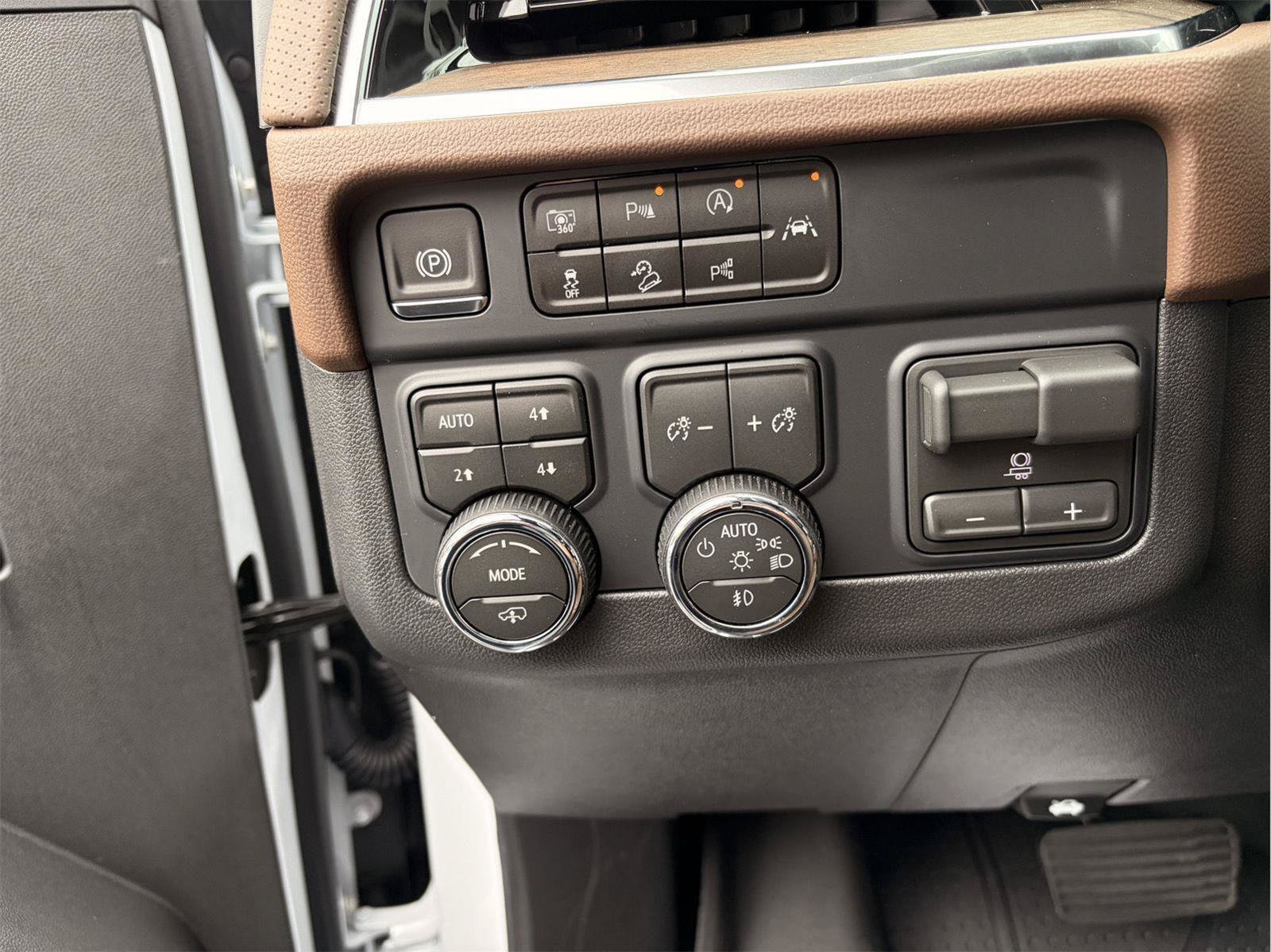 New 2027 Chevrolet Tahoe High Country AWD/4WD image 43