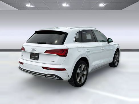 Certified 2023 Audi Q5 Premium w/ Convenience Package AWD/4WD image 8
