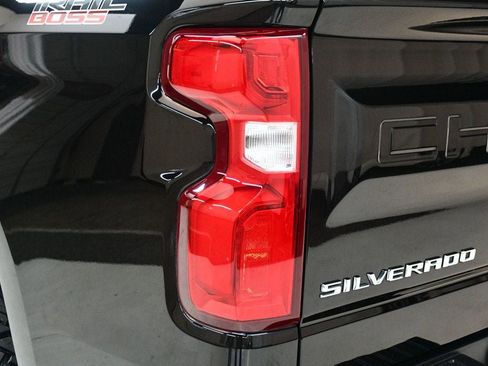 Used 2021 Chevrolet Silverado 1500 LT Trail Boss w/ Convenience Package II image 13