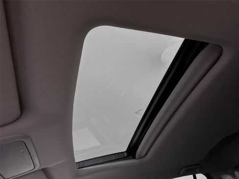 Used 2020 Honda Ridgeline RTL-E image 17