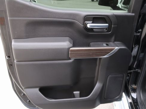 Certified 2020 Chevrolet Silverado 1500 RST image 31