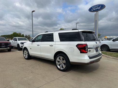 Used 2024 Ford Expedition Max King Ranch image 3