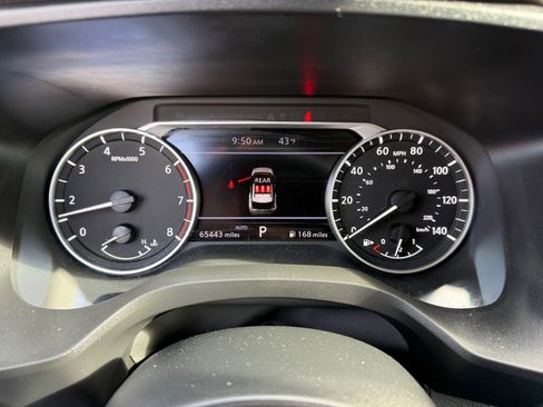 Used 2023 Nissan Rogue S image 30