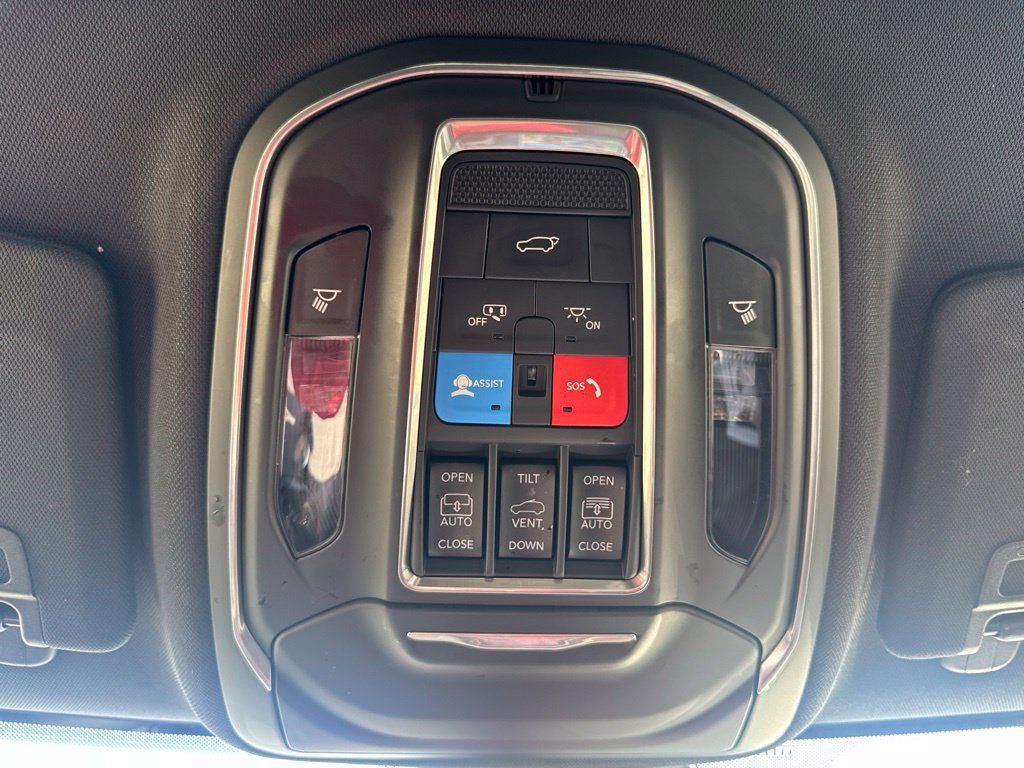 Used 2026 Jeep Grand Cherokee Limited AWD/4WD image 23
