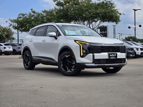 New 2026 Kia Sportage EX AWD/4WD image 2