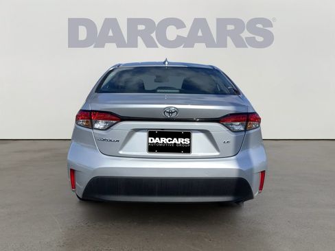 Used 2025 Toyota Corolla LE FWD image 5