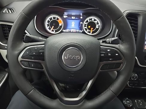 Used 2022 Jeep Cherokee Latitude Lux image 18