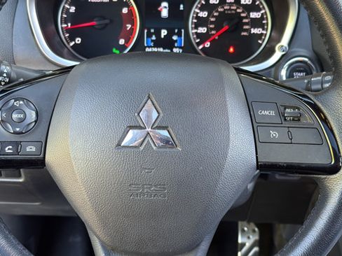 Used 2023 Mitsubishi Eclipse Cross AWD image 17