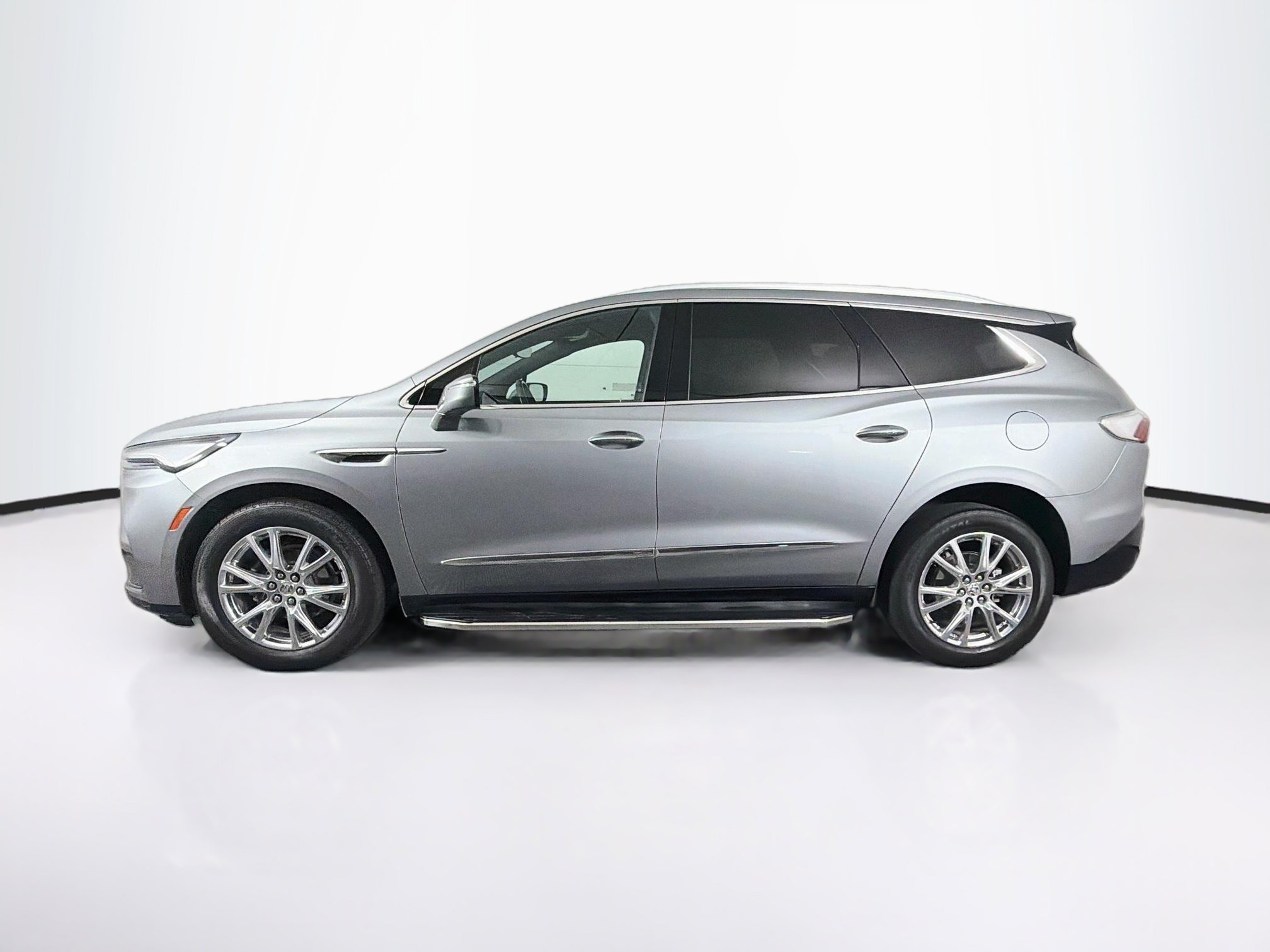 Used 2023 Buick Enclave Premium AWD/4WD image 4