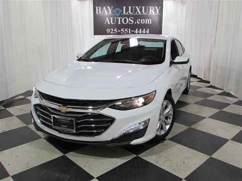 Used 2023 Chevrolet Malibu LT w/ Driver Confidence Package FWD image 3