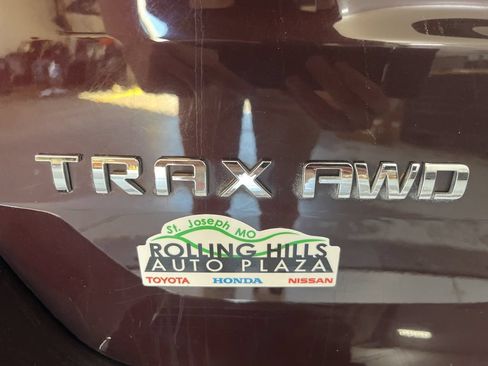 Used 2021 Chevrolet Trax LT AWD/4WD image 40