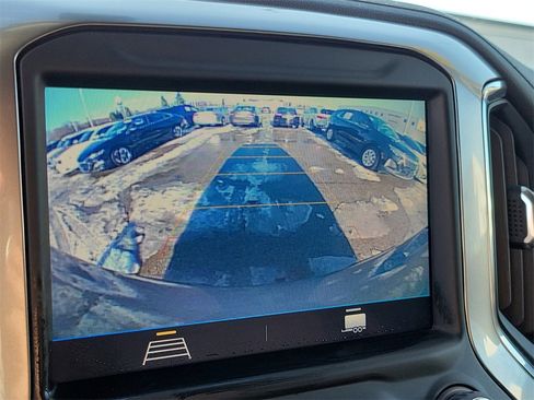 Used 2021 Chevrolet Silverado 1500 LT image 27