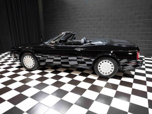 Used 1992 Cadillac Allante FWD image 25