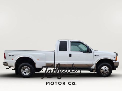 Used 2001 Ford F350 4x4 SuperCab DRW Super Duty image 1