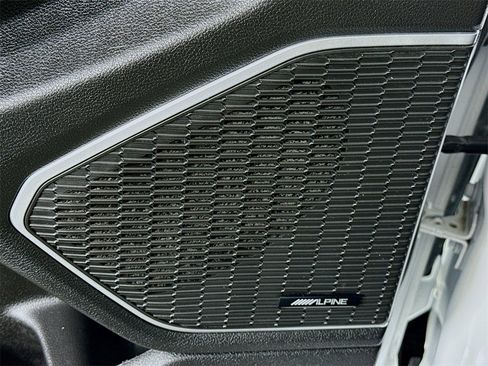 Used 2023 Jeep Grand Cherokee 4WD 4xe image 12