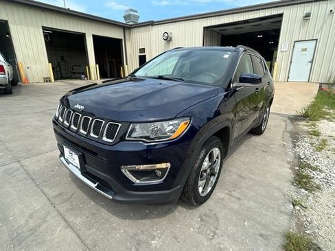 Used 2019 Jeep Compass Limited AWD/4WD image 7