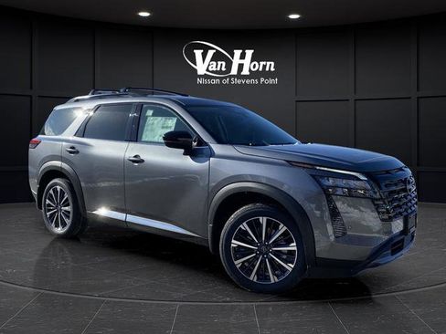 New 2026 Nissan Pathfinder Platinum image 25