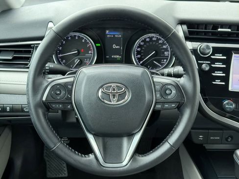 Used 2019 Toyota Camry SE image 23