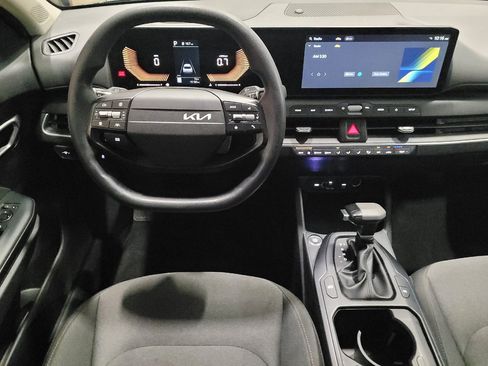 Used 2025 Kia K4 FWD image 22