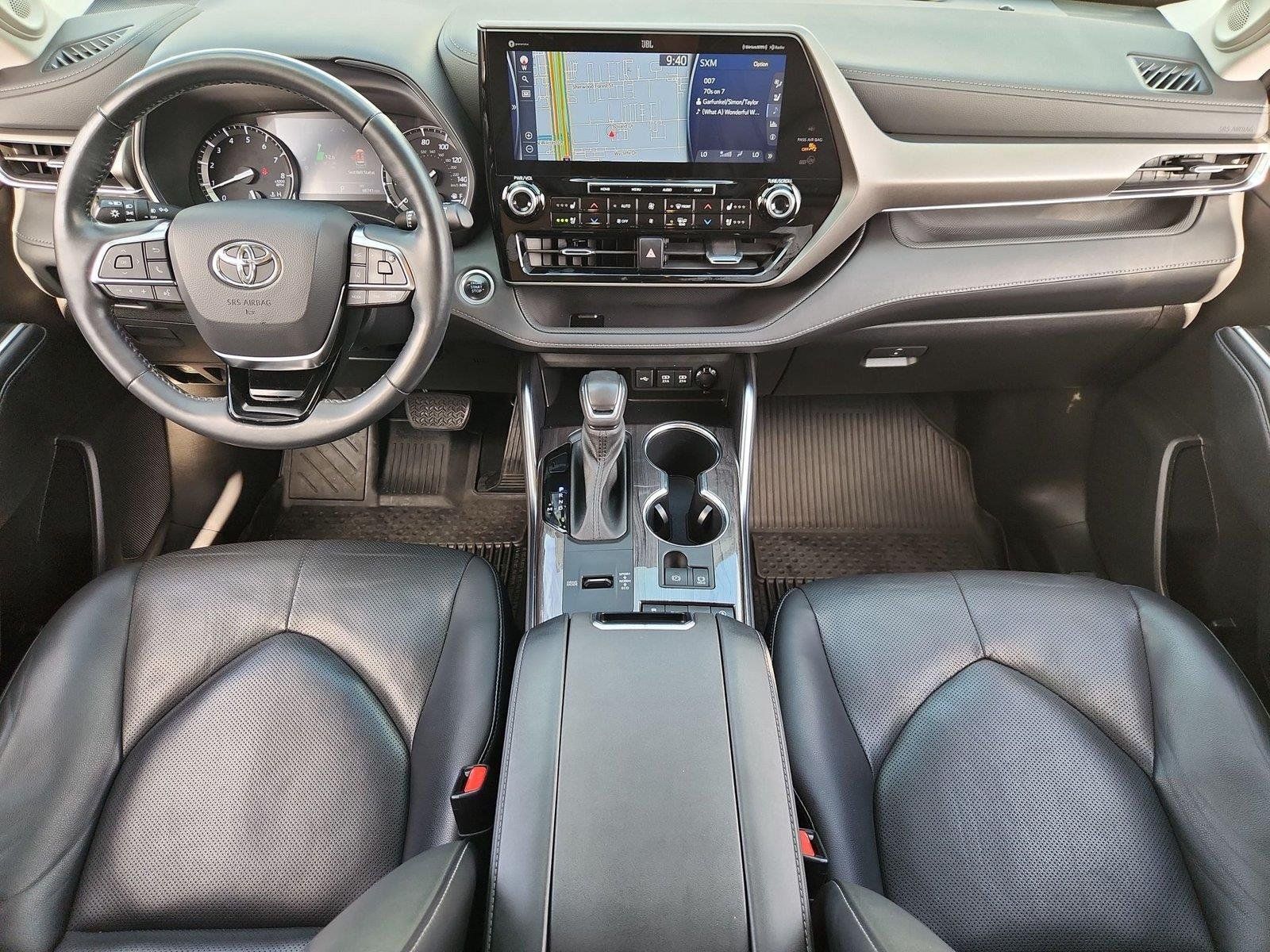 Used 2021 Toyota Highlander Limited FWD image 21