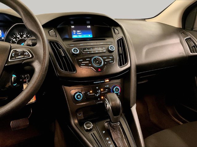 Used 2017 Ford Focus SE FWD image 7
