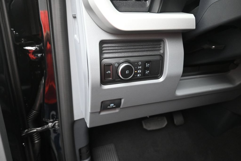 New 2027 Ford F250 XL w/ Tremor Off-Road Package AWD/4WD image 13