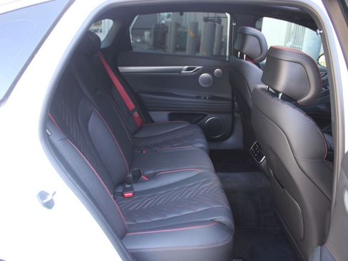Used 2025 Genesis G80 3.5T Sport AWD/4WD image 15