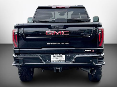 Used 2025 GMC Sierra 3500 AT4 w/ AT4 Premium Plus Package image 4