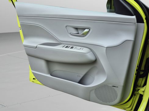 New 2026 Hyundai Kona Limited FWD image 23
