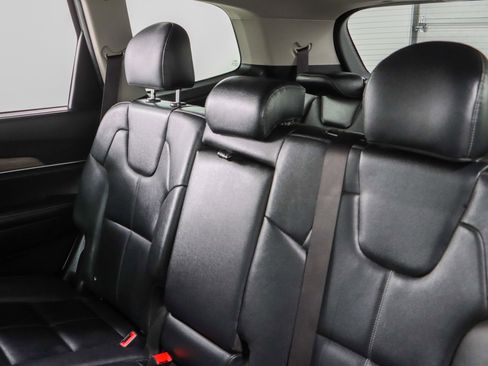 Used 2022 Kia Telluride EX image 25