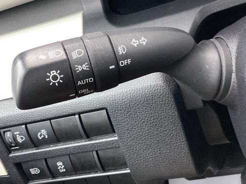 Used 2024 Toyota Tacoma TRD Off-Road image 26