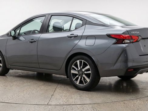 Used 2025 Nissan Versa SV FWD image 6