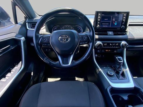 Used 2021 Toyota RAV4 SE w/ Weather & Moonroof Package AWD/4WD image 5