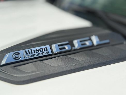 Used 2024 Chevrolet Silverado 2500 W/T w/ WT Convenience Package image 5