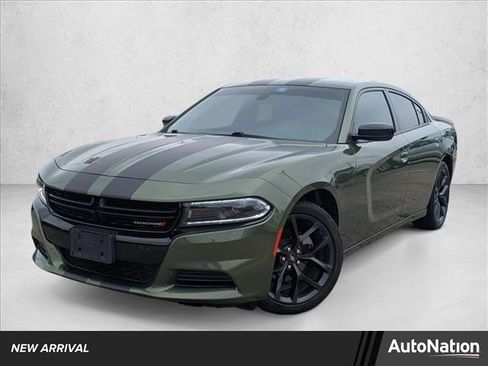 Used 2022 Dodge Charger SXT w/ Blacktop Package RWD image 1