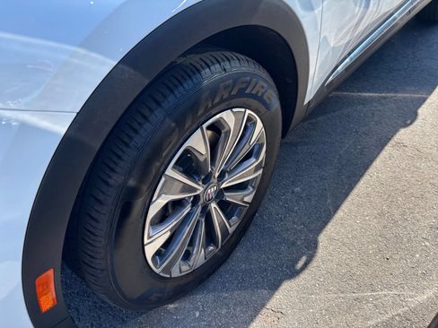 Used 2024 Buick Envision Preferred AWD/4WD image 25