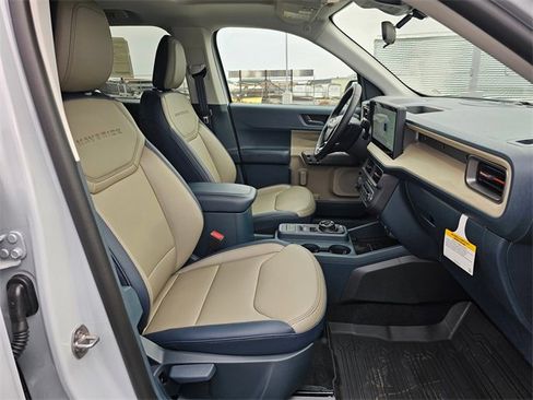 New 2025 Ford Maverick Lariat w/ 4K Tow Package image 15
