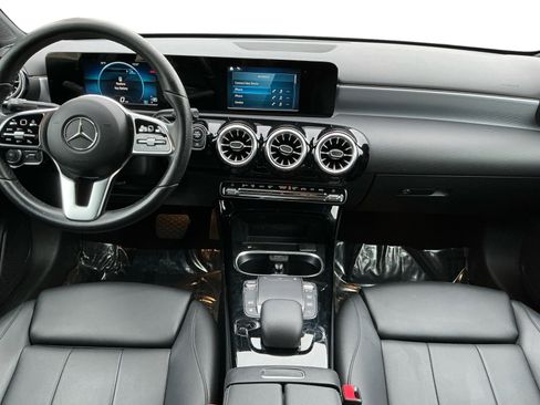 Used 2022 Mercedes-Benz A 220 image 15