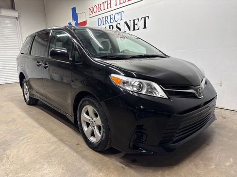 Used 2020 Toyota Sienna L image 3