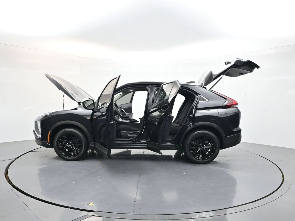 Used 2022 Mitsubishi Eclipse Cross LE AWD/4WD image 28
