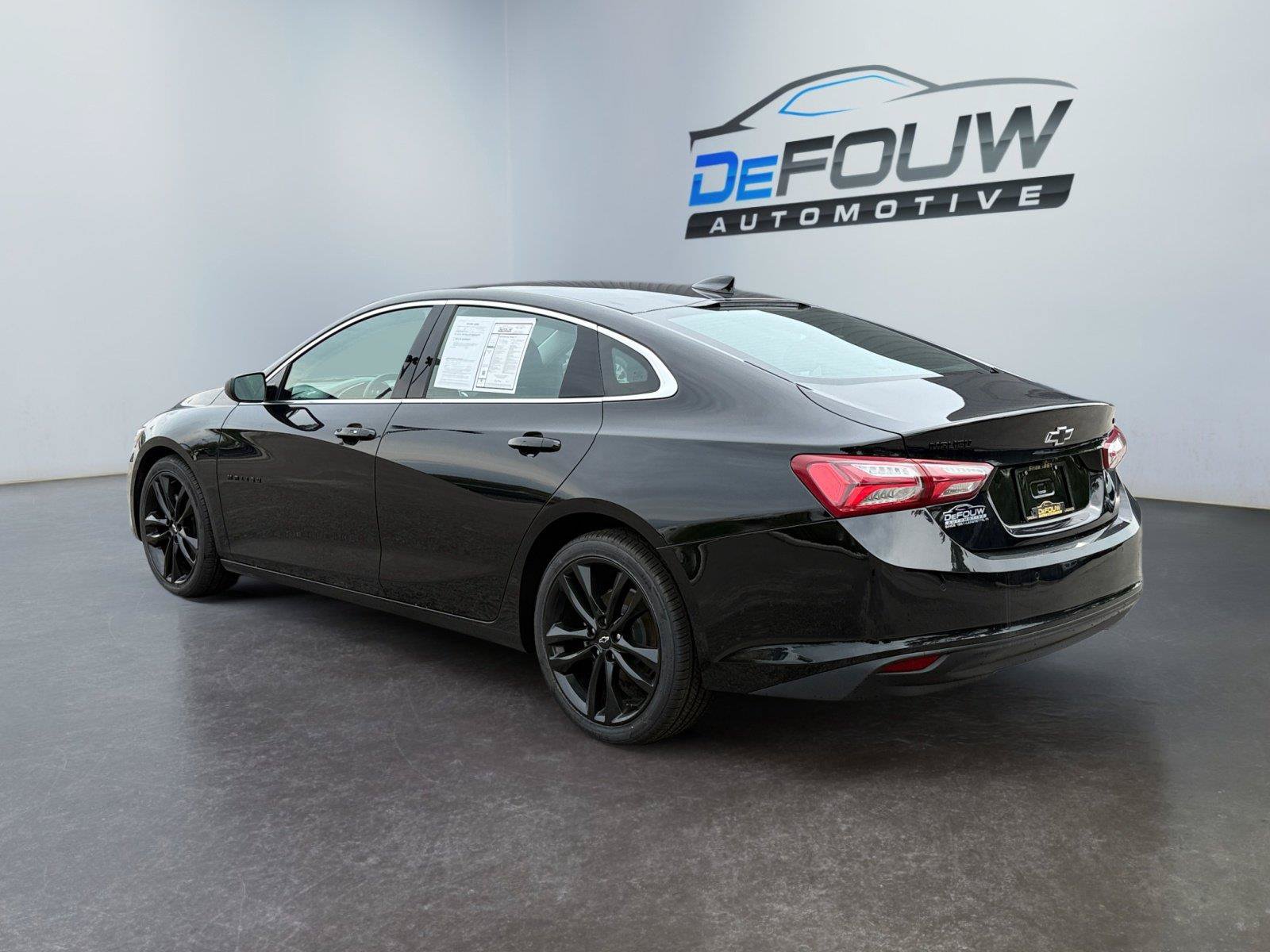 Used 2024 Chevrolet Malibu LT w/ Midnight Edition FWD image 5