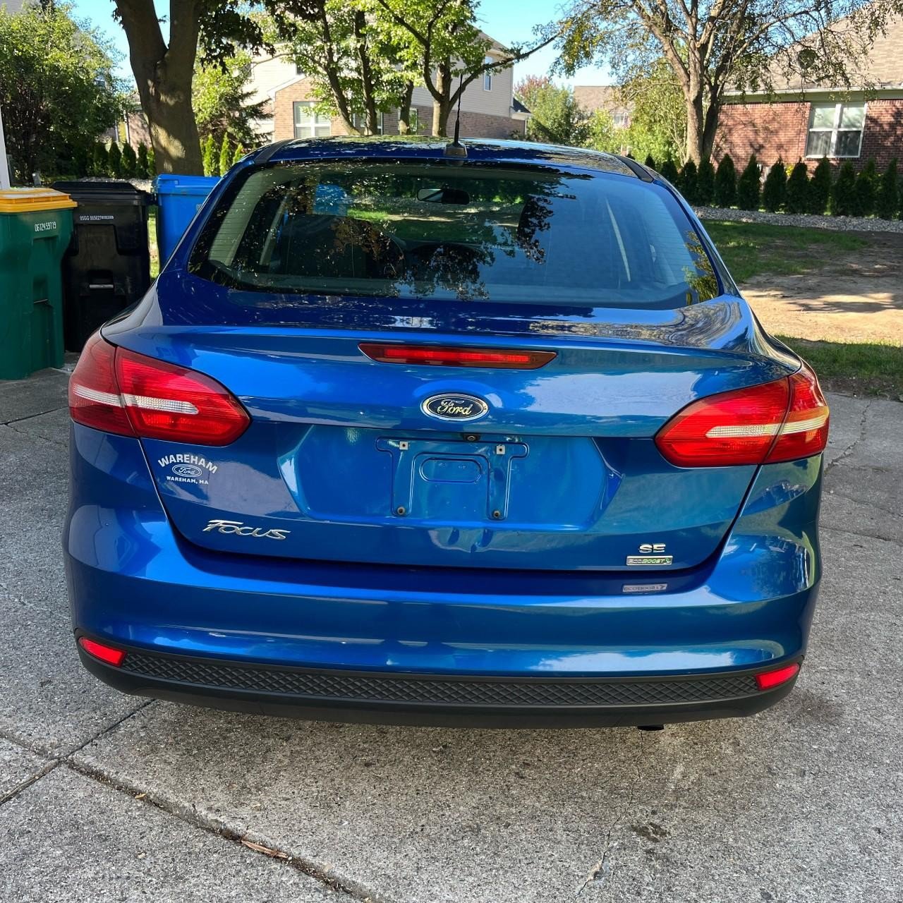 Used 2018 Ford Focus SE w/ SE Appearance Package FWD image 4