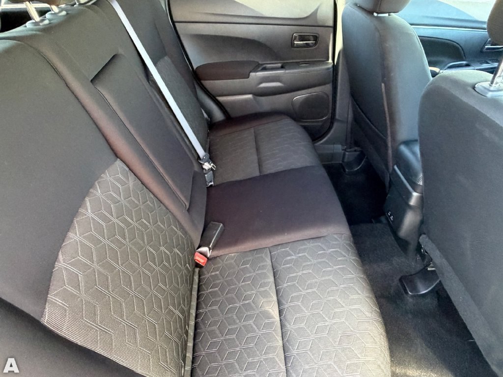 Used 2025 Mitsubishi Outlander Sport ES AWD/4WD image 13