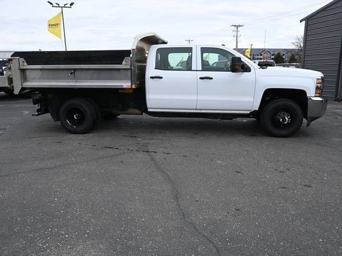 Used 2018 Chevrolet Silverado 3500 W/T w/ WT Convenience Package AWD/4WD image 11